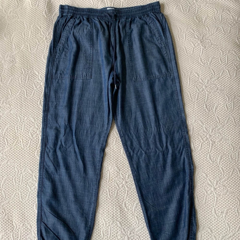Gap Chambray Joggers